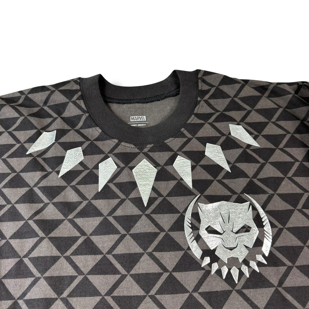 NWT Disney Marvel Black Panther Wakanda Forever Spirit Jersey Adult Size Small - Picture 3 of 8